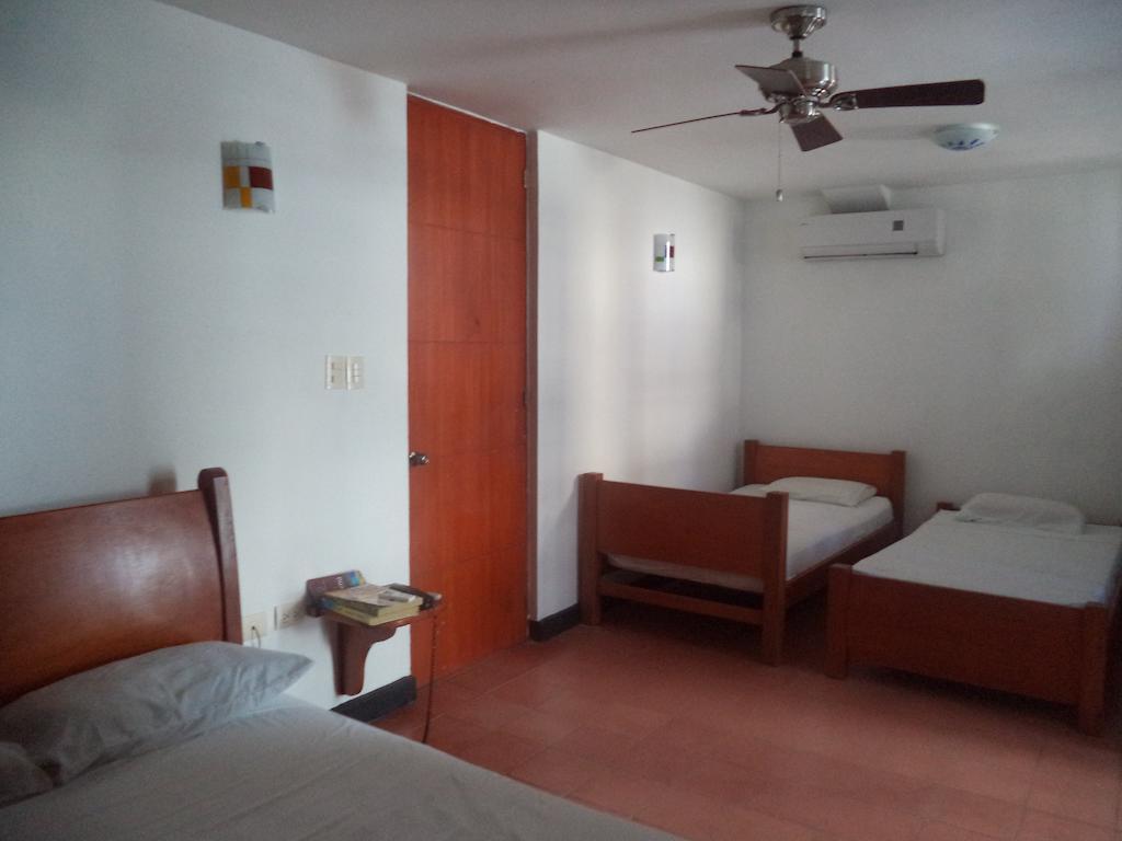 Hotel Bahia Plaza Santa Marta  Room photo